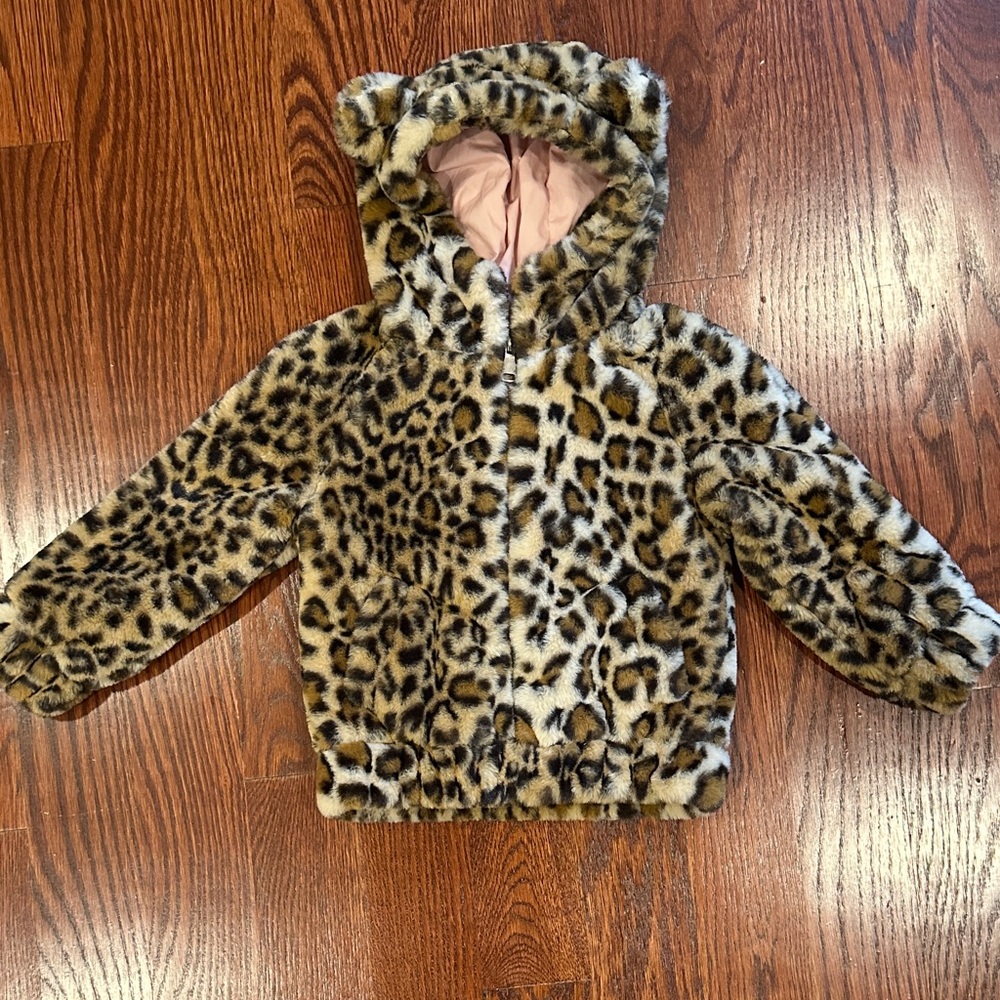 Girl toddler leopard fur hooded jacket size 3